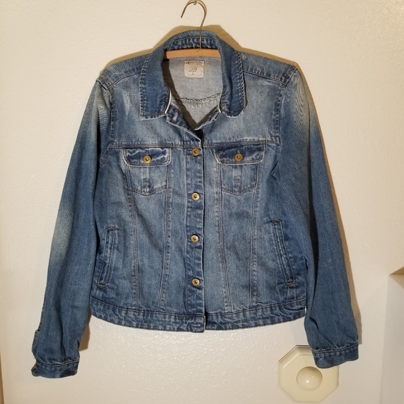 Lft, Jackets & Blazers - Distressed Denim Jacket Button Up -XL